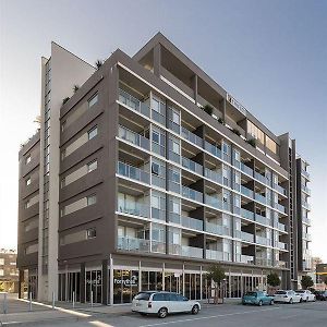 Honeysuckle Executive Apartments